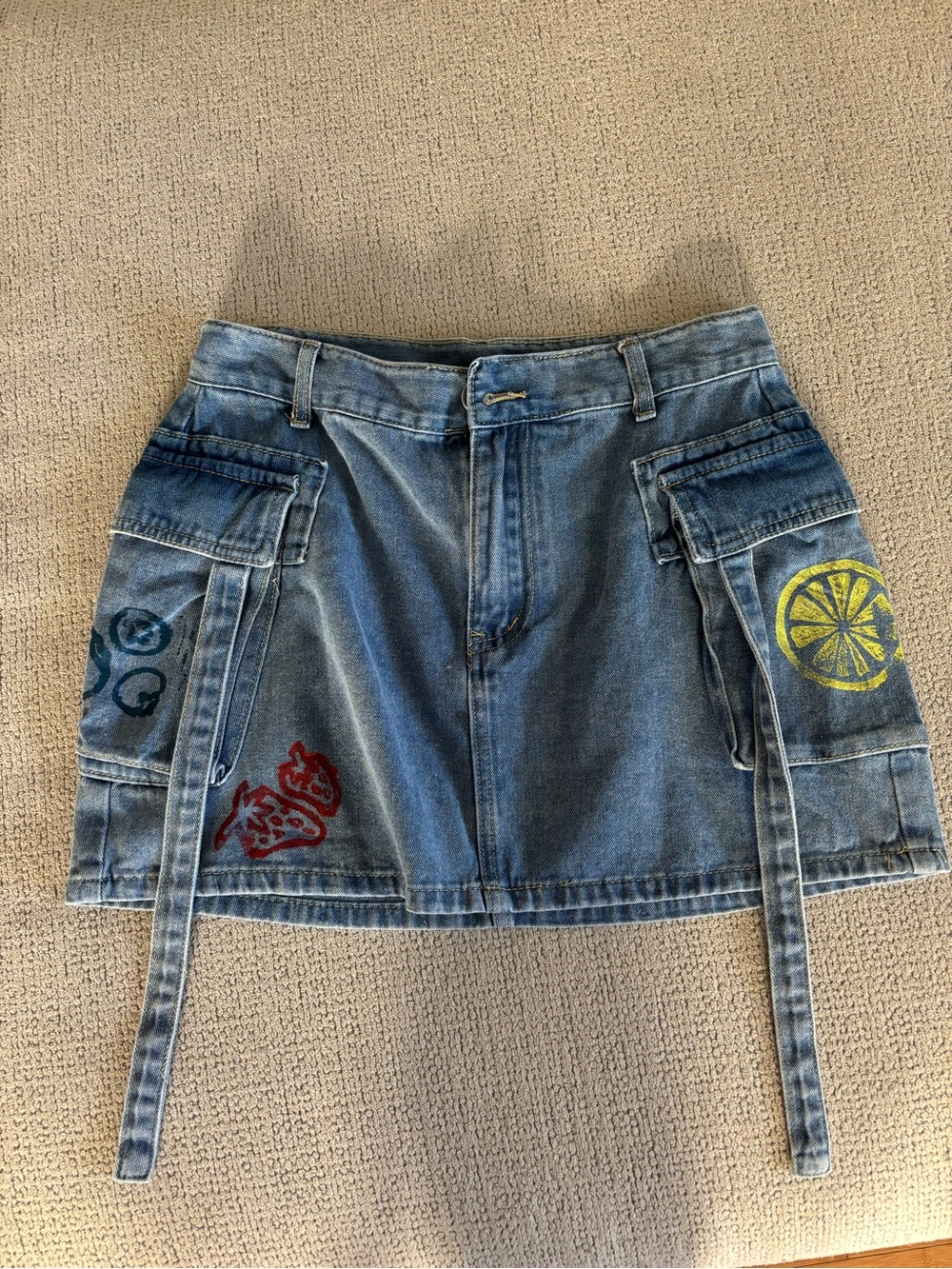 Denim mini skirt w fruit prints!